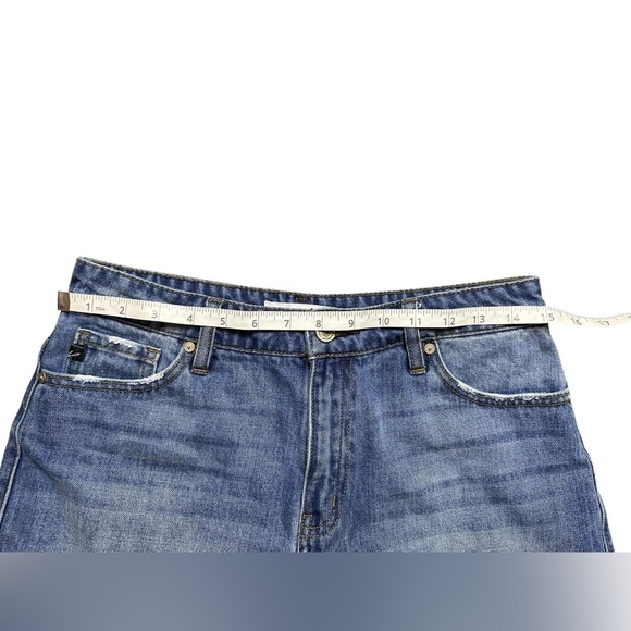 KanCan Distressed Denim Shorts – Size Medium - Picture 5 of 6